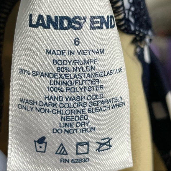 Lands End one piece bathing suit - Picture 3 of 3